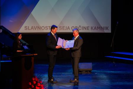 »Naj bo naš praznik opomnik, da smo skupaj močnejši (90)